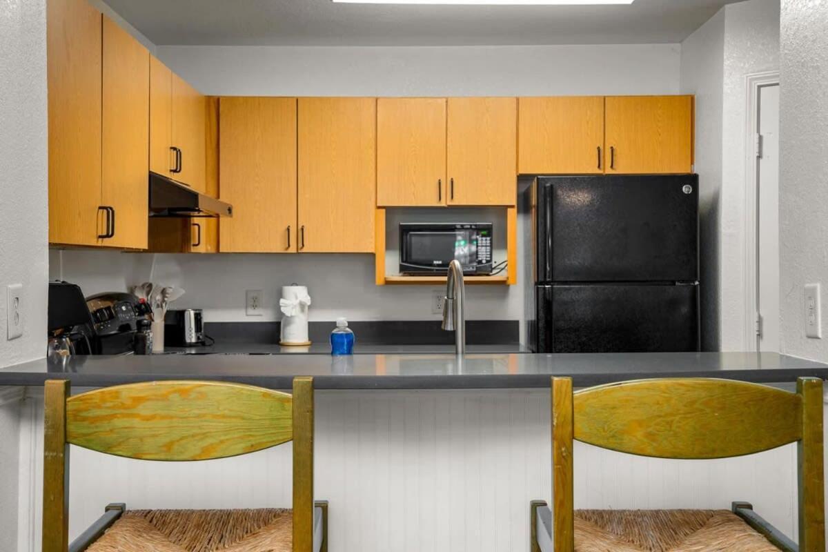 Budget Friendly Sleeps 8 Discounts Available Tampa Exterior photo